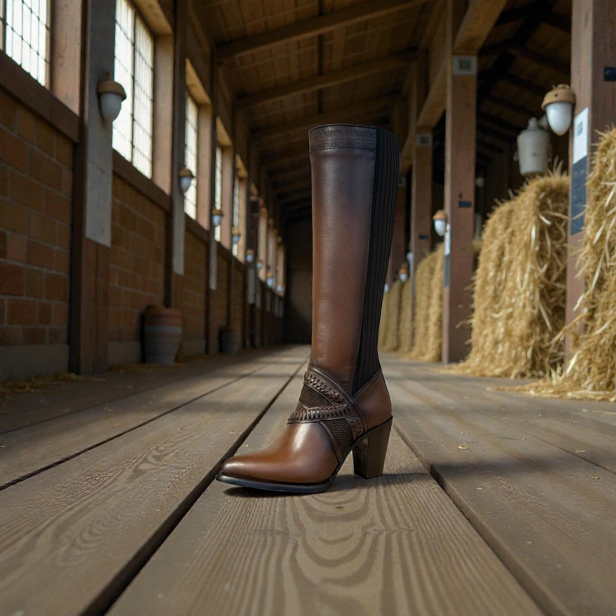 Lady Honey Laser & Zipper Round Toe