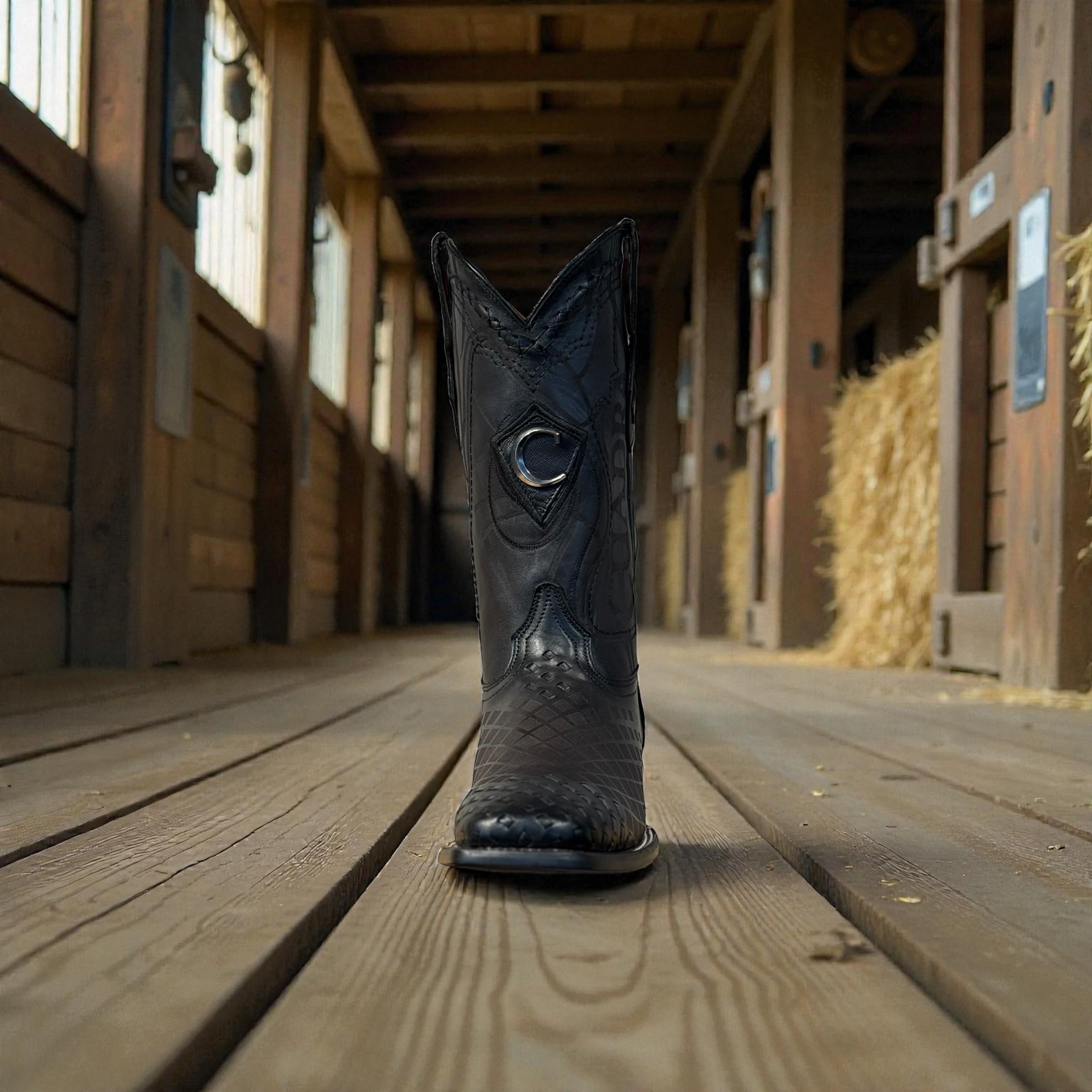 Men Over Black Laser & Embroidery & Woven Square Toe – Wide (EE)