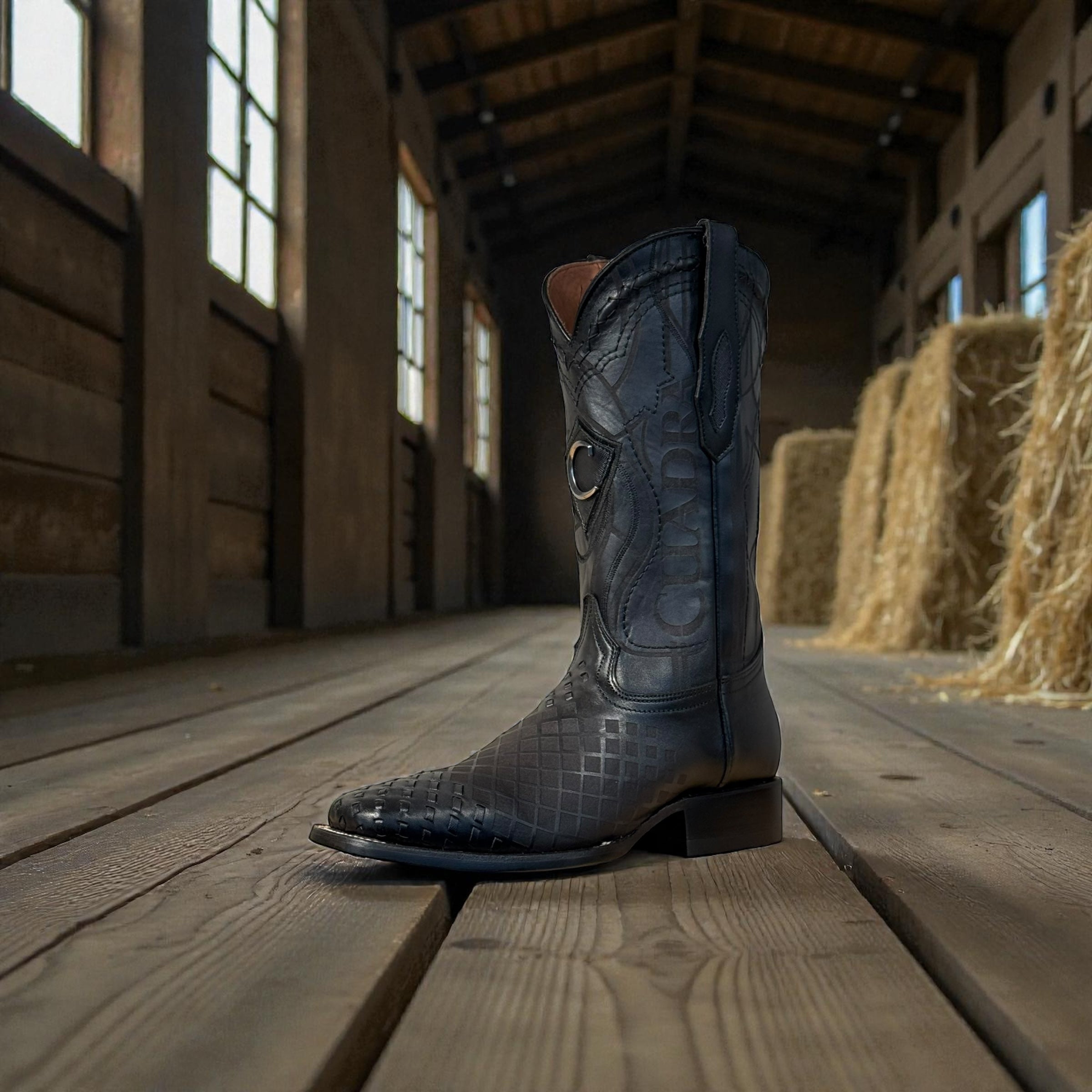 Men Over Black Laser & Embroidery & Woven Square Toe – Wide (EE)