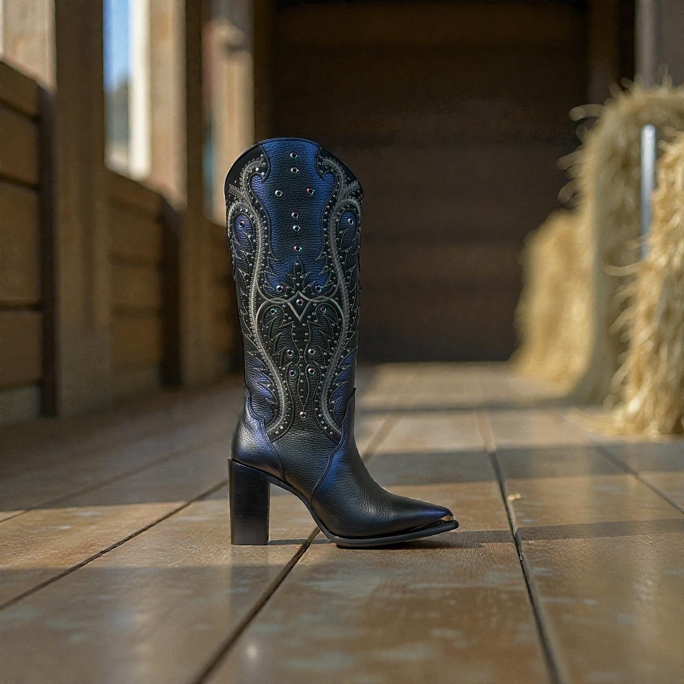 Lady Black Overlay & Embroidery & Studs Point