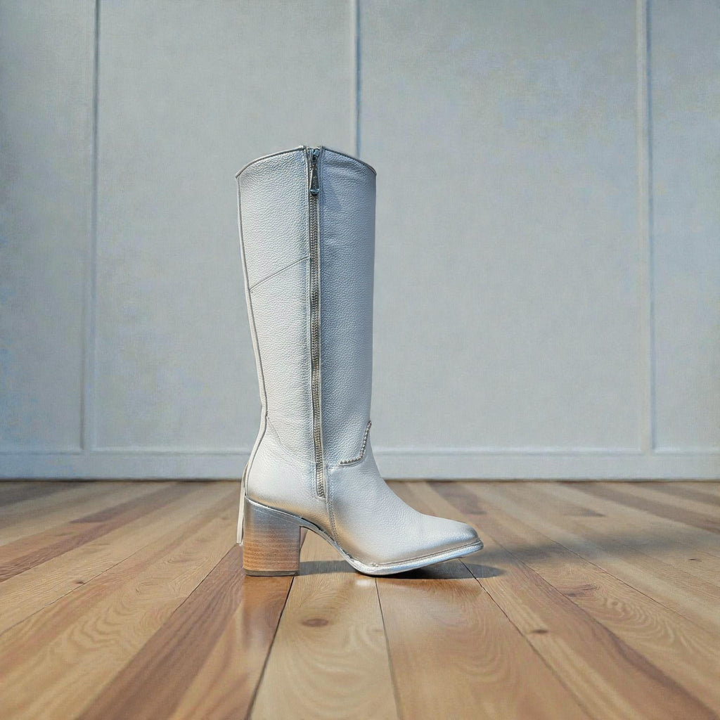 Lady Cordova White Zipper & Stud & Fringe Pointe