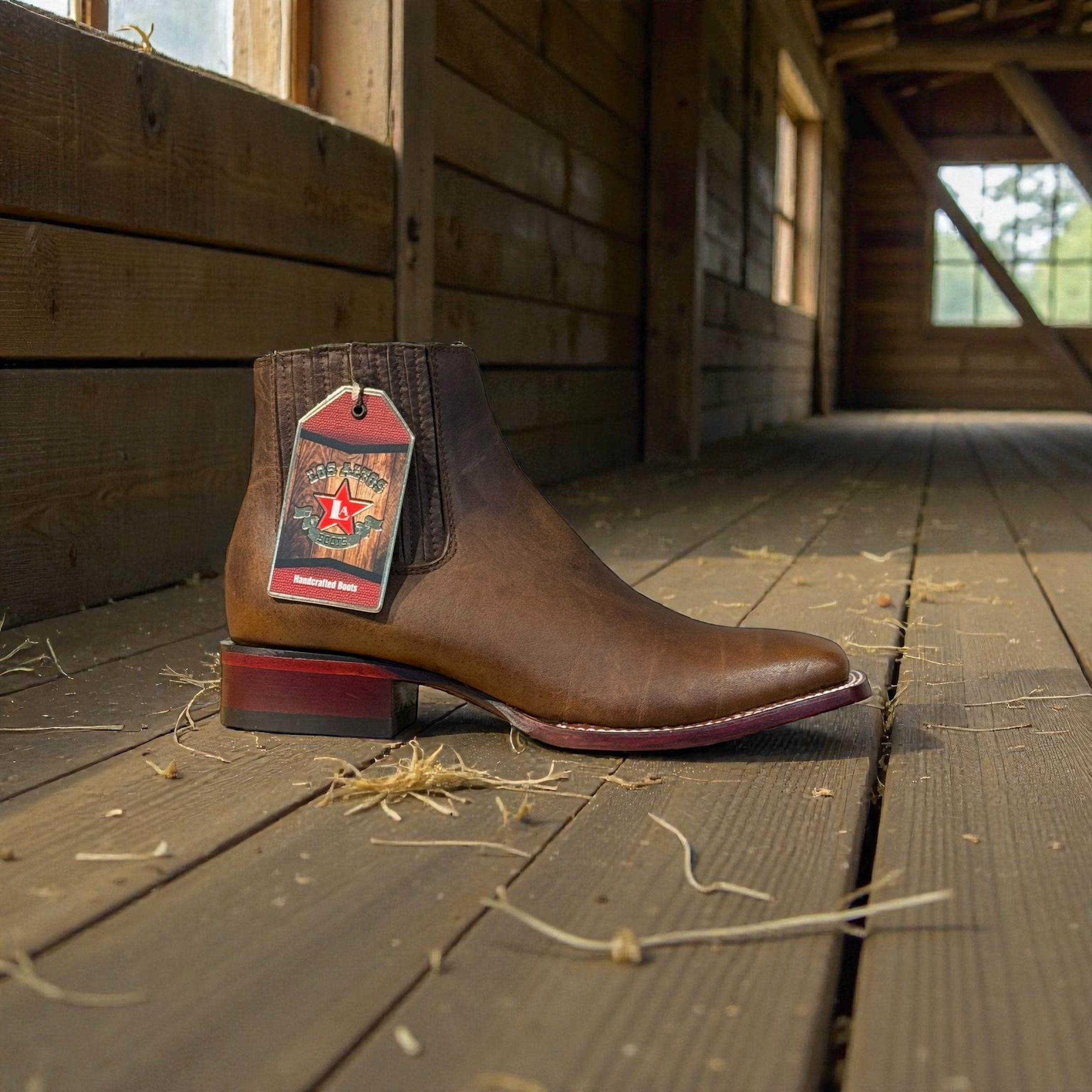 WIDE SQUARE TOE RAGE WALNUT LEATHER SOLE