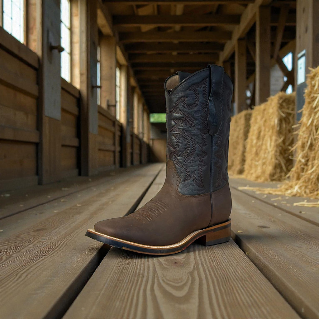 WIDE SQUARE TOE CRAZY BROWN RUBBER SOLE